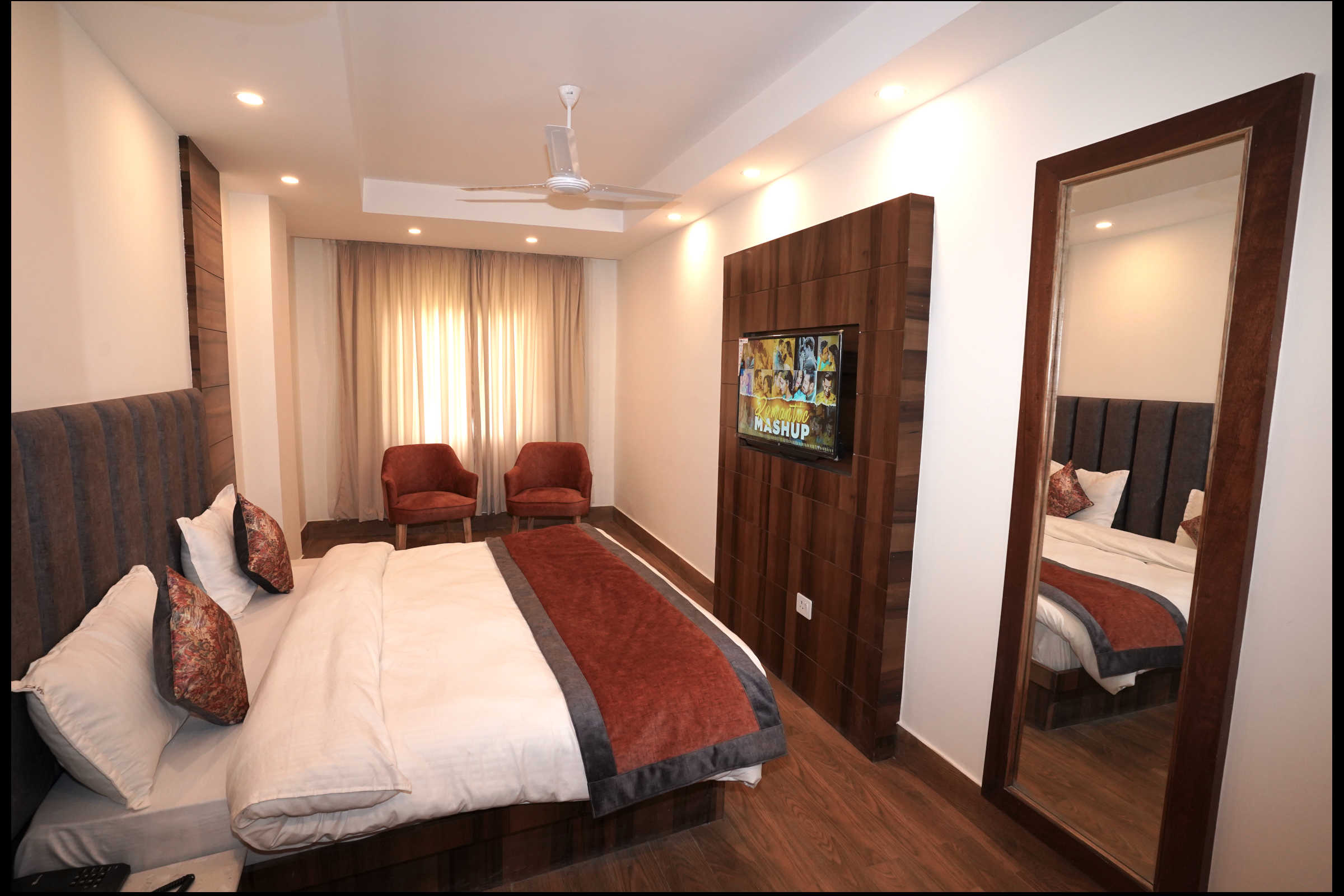 Super Delux Room